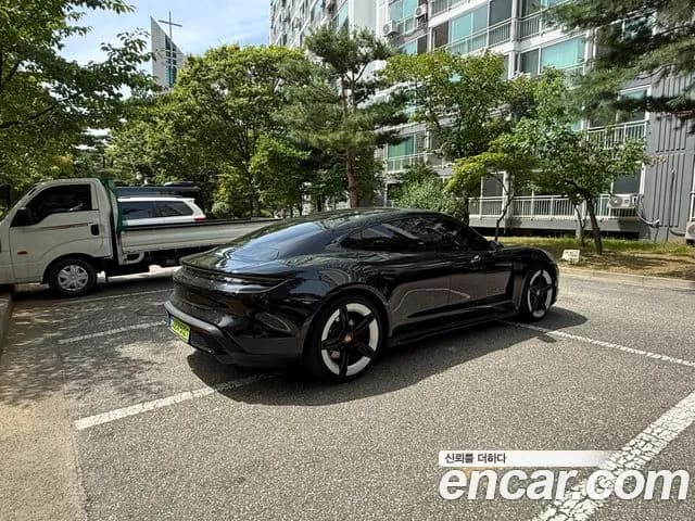 2026 Porsche — — صورة 2