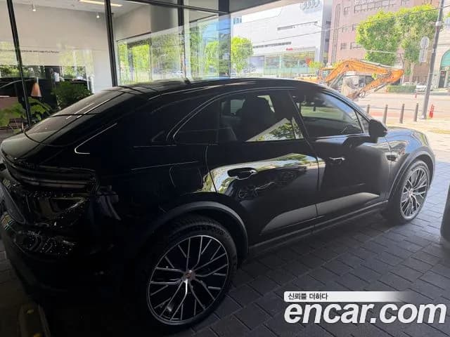 2026 Porsche EV — صورة 4