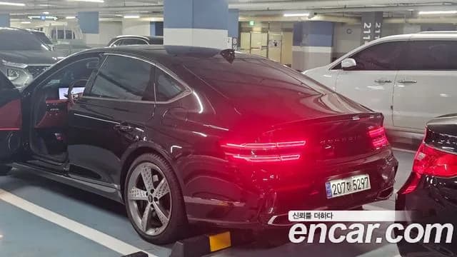 2027 Genesis G80 — صورة 5