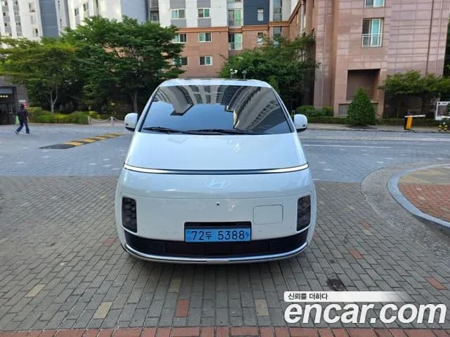 2027 Hyundai Staria — صورة 2