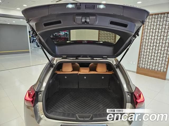 2026 Lexus U-Class — صورة 6