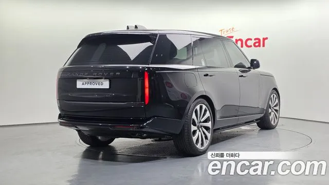 2026 Land Rover Range Rover — صورة 2