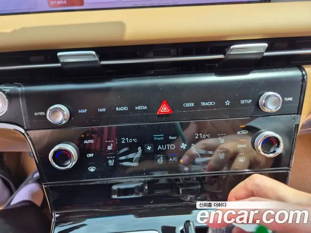 2027 Genesis G80 — صورة 9