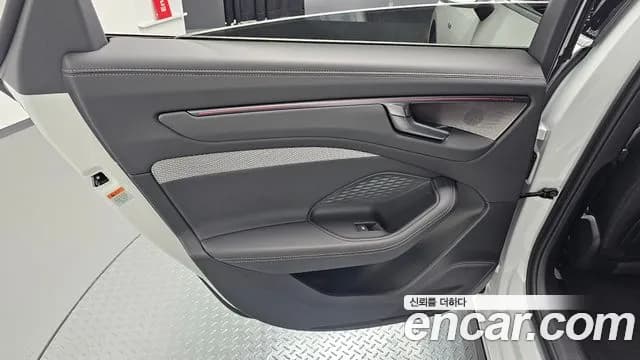 2026 Audi A6 — صورة 9