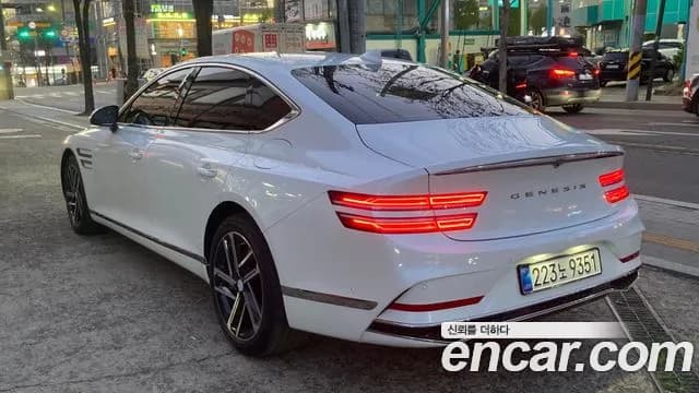 2027 Genesis G80 — صورة 5