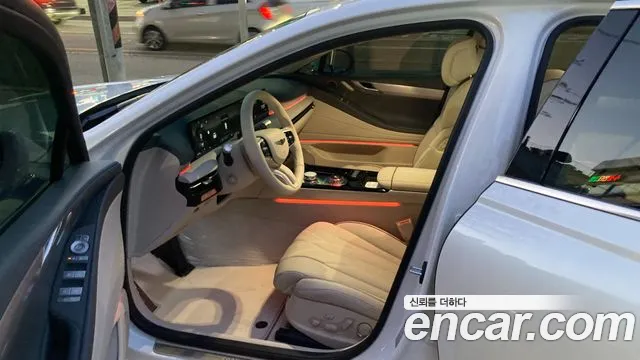 2027 Genesis G80 — صورة 8