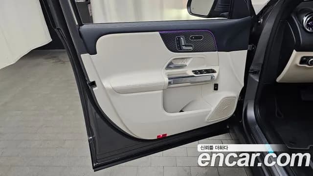 2026 Mercedes-Benz EQB — صورة 8
