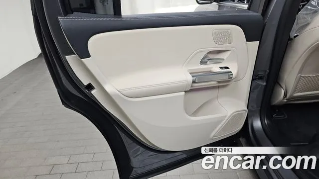 2026 Mercedes-Benz EQB — صورة 9