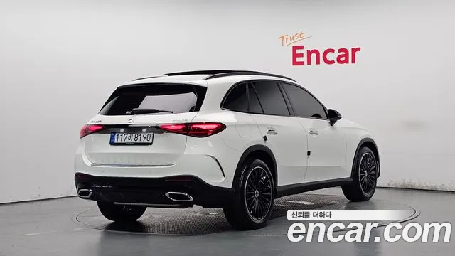 2026 Mercedes-Benz GLC — صورة 2