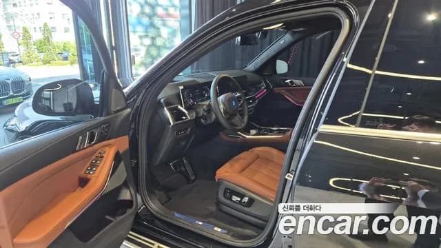 2026 BMW X7 — صورة 6
