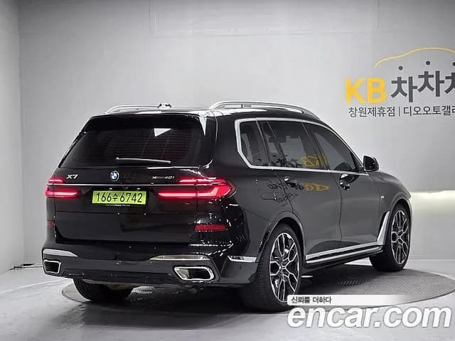 2026 BMW X7 — صورة 2
