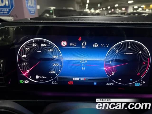 2026 Mercedes-Benz GLE — صورة 8