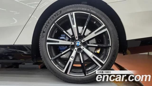 2026 BMW 5 Series — صورة 4