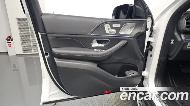 2026 Mercedes-Benz GLE — صورة 8