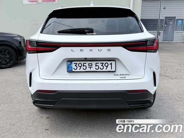 2026 Lexus N-Class — صورة 5