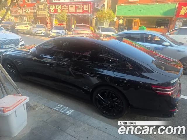 2027 Genesis G80 — صورة 2