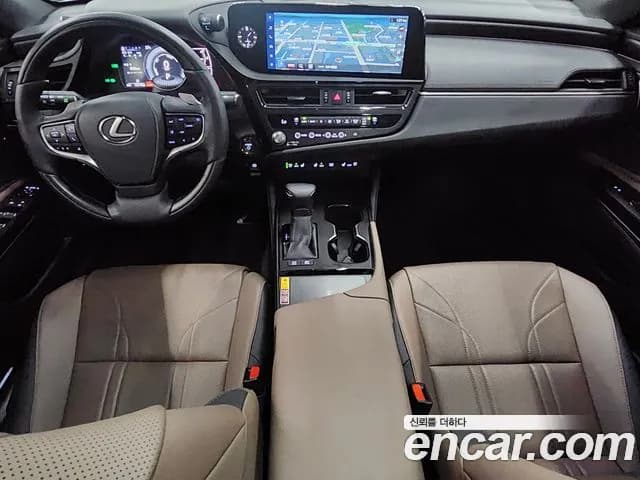 2026 Lexus E-Class — صورة 10