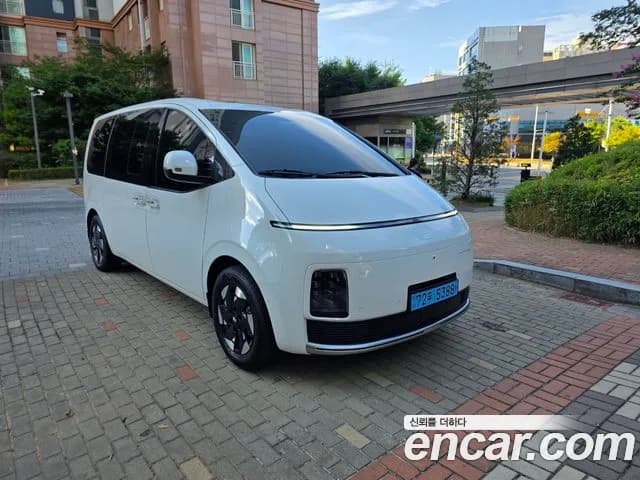 2027 Hyundai Staria — صورة 3