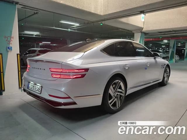 2027 Genesis G80 — صورة 4