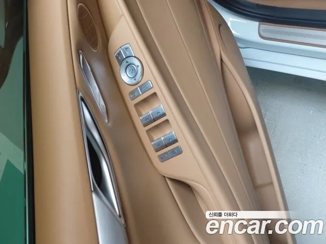 2027 Genesis G80 — صورة 8