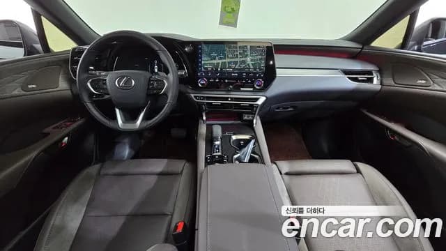 2026 Lexus R-Class — صورة 7