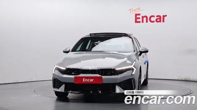 2027 Kia K5 — صورة 3