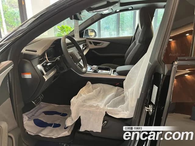 2026 Audi Q8 — صورة 7